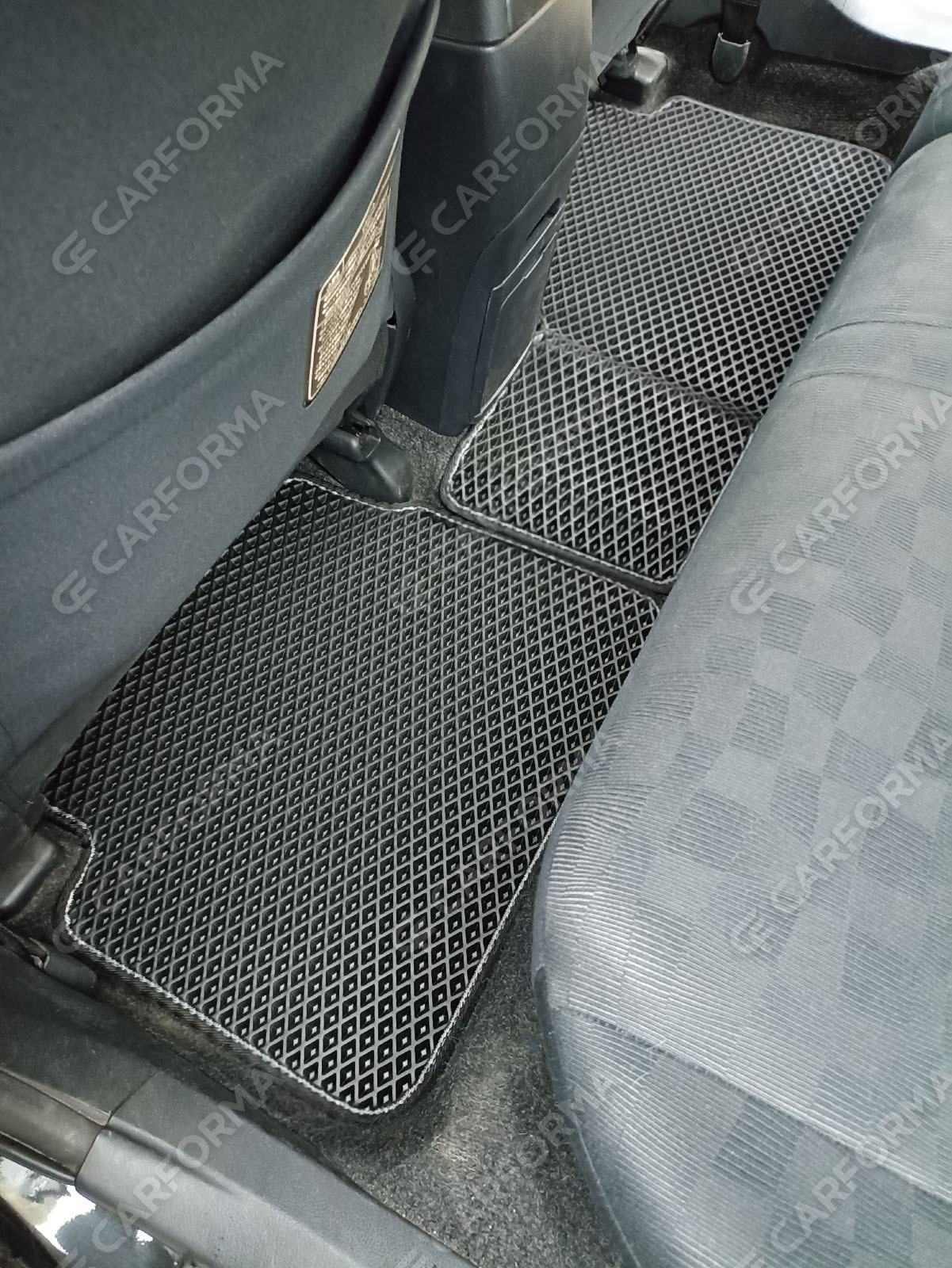 Коврики на Toyota Corolla Fielder (E14) 2006&nbsp;-&nbsp;2012 во Владикавказе