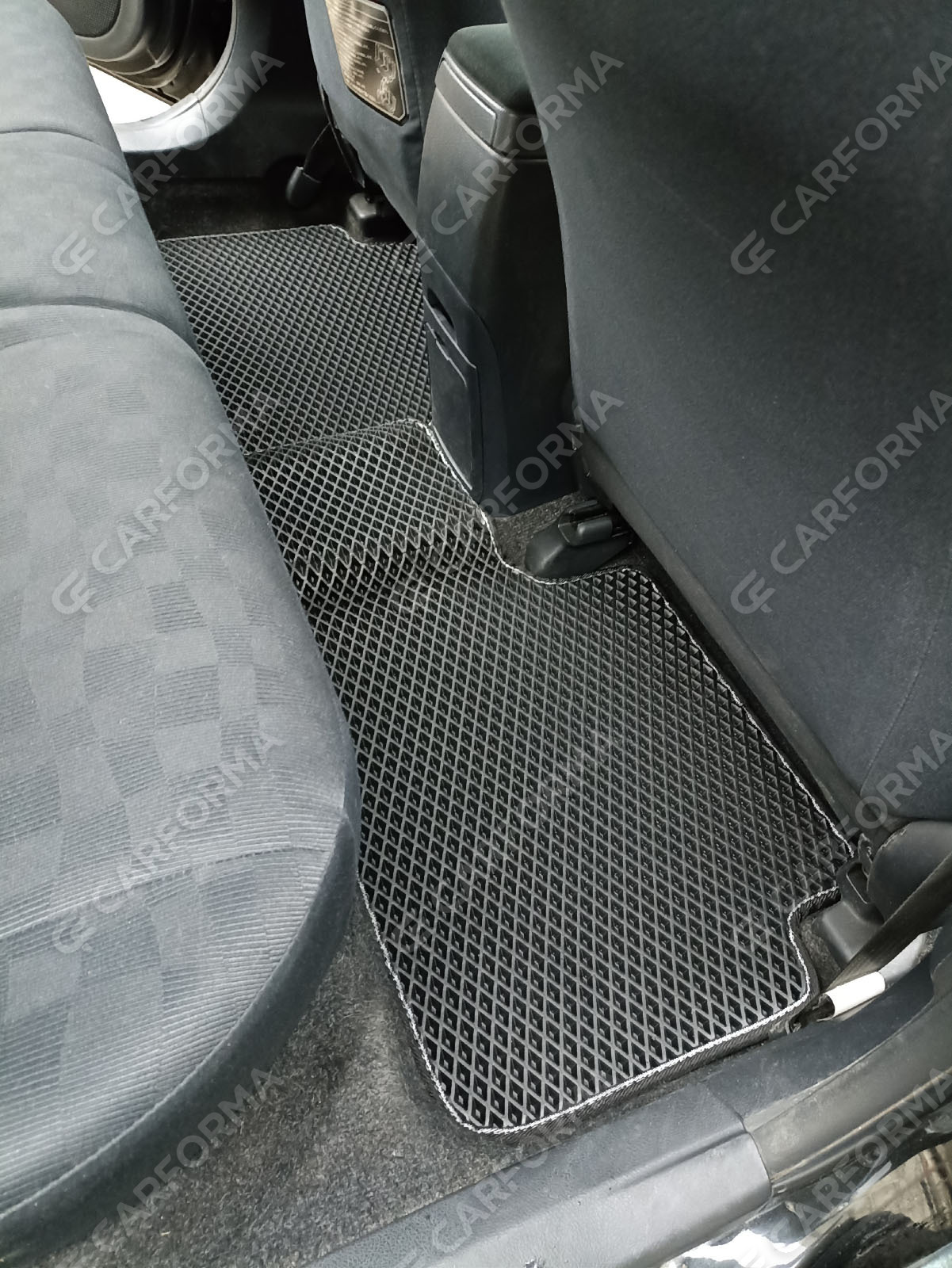 Коврики на Toyota Corolla Fielder (E14) 2006&nbsp;-&nbsp;2012 во Владикавказе