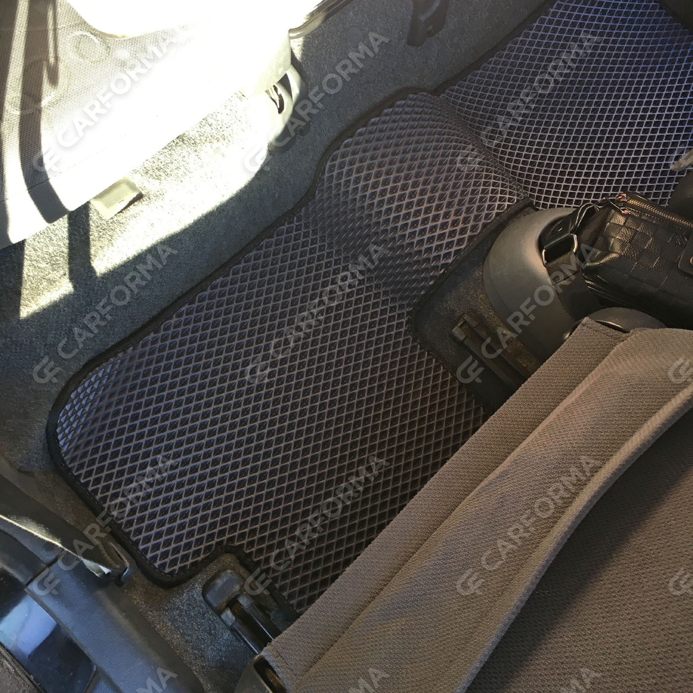 Коврики на Toyota Vitz I 1998&nbsp;-&nbsp;2005 во Владикавказе