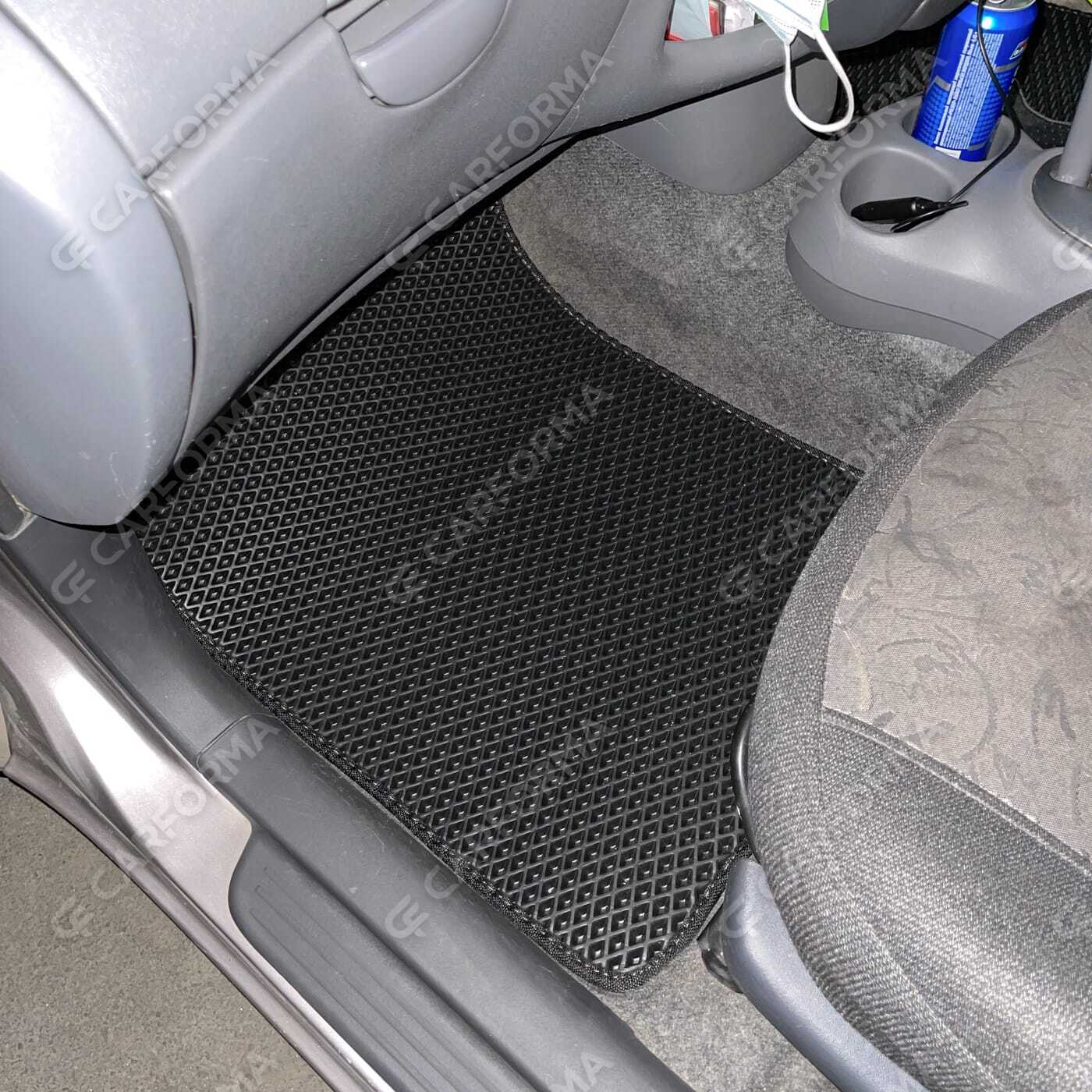 Коврики на Toyota Vitz I 1998&nbsp;-&nbsp;2005 во Владикавказе