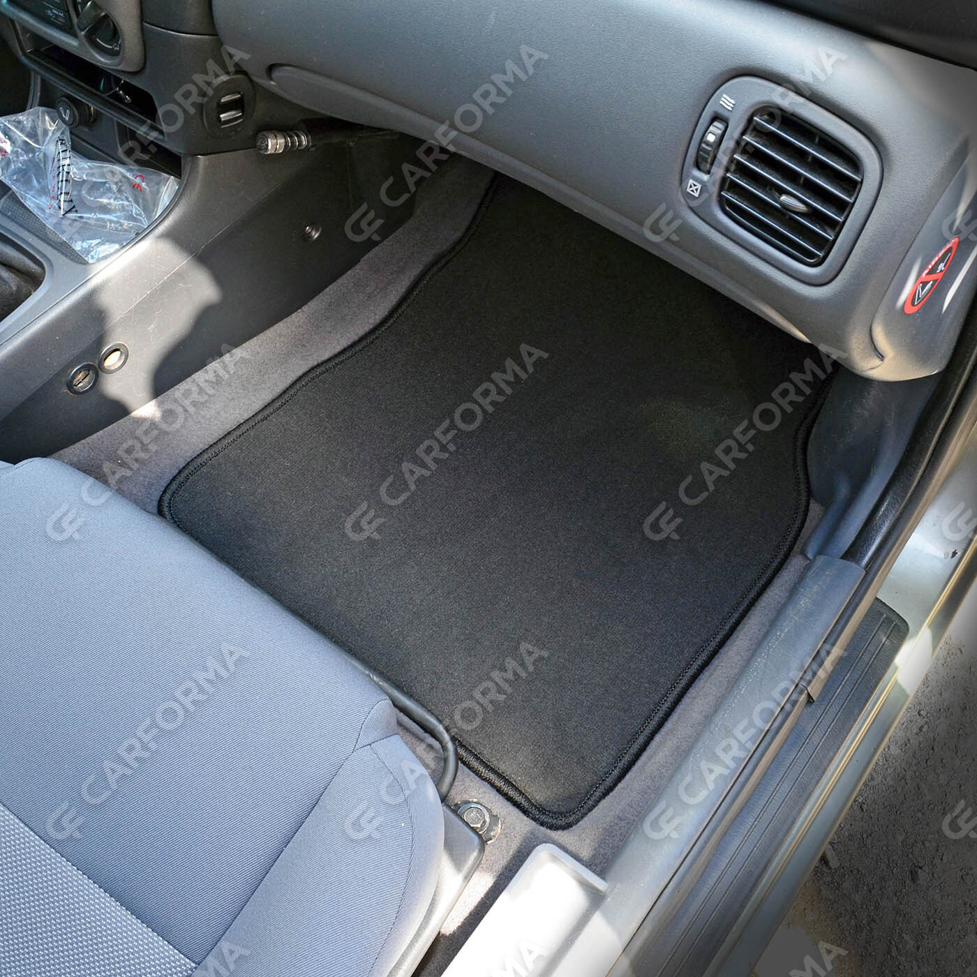 Ворсовые коврики на Nissan Almera 2 (N16) 2000&nbsp;-&nbsp;2006 во Владикавказе