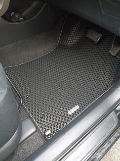 Коврики на Toyota Corolla Fielder (E14) 2006&nbsp;-&nbsp;2012 во Владикавказе