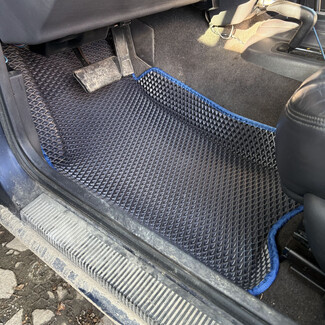 Коврики на Jeep Grand Cherokee (ZJ) 1992 - 1999 во Владикавказе