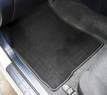 Коврики на Toyota Altezza 1998&nbsp;-&nbsp;2005 во Владикавказе