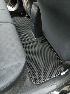 Коврики на Toyota Corolla Fielder (E14) 2006&nbsp;-&nbsp;2012 во Владикавказе